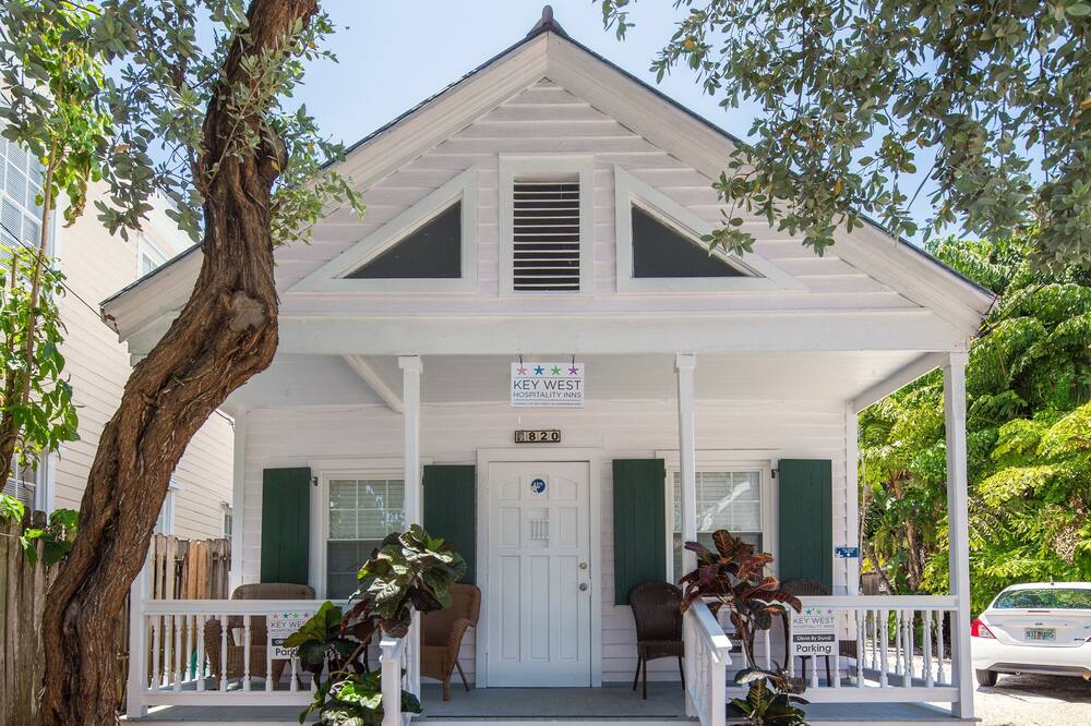 ウィッカー ゲストハウス 写真