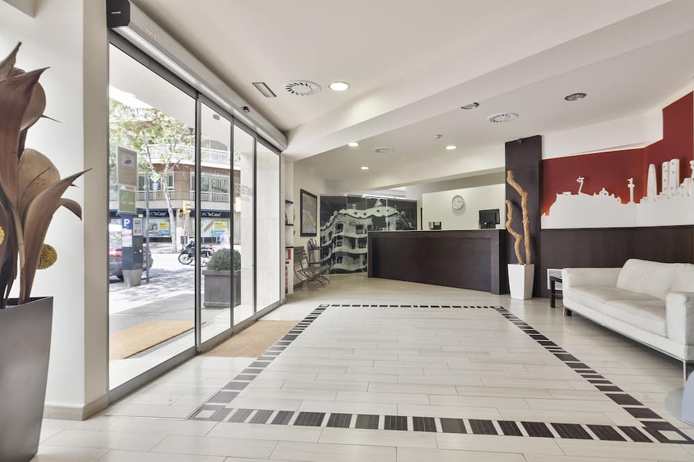 ホテル アクタ アンティベス 写真