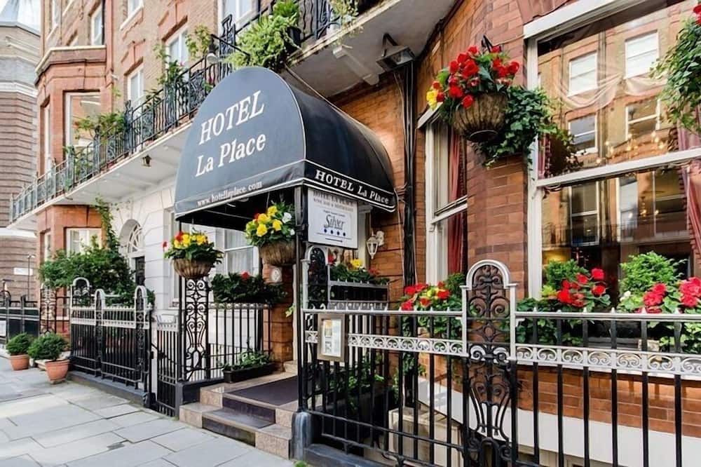 ホテル ラ プレイス 写真