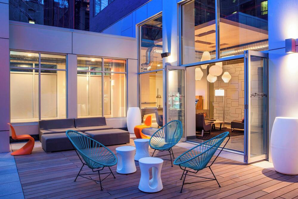 アロフト ロングアイランドシティ マンハッタンビュー 写真