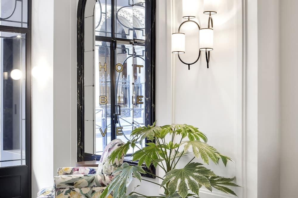 ホテル ビアンヴニュ 写真