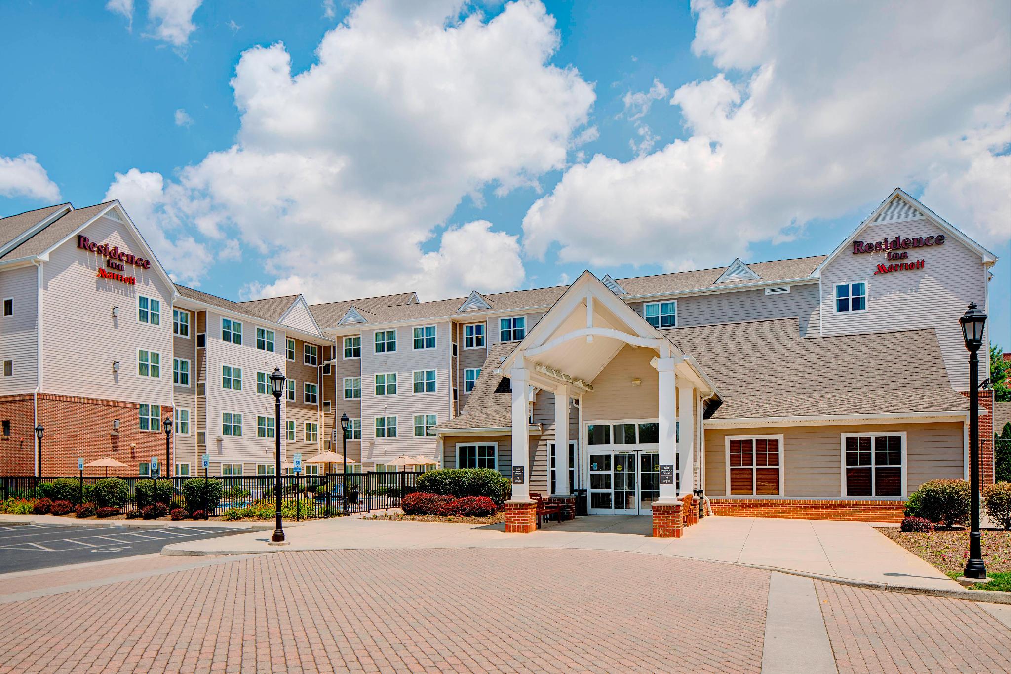 Residence Inn by Marriott Roanoke Airport 写真