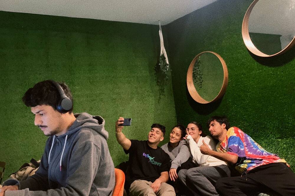 WOT パティオ ソーシャル 写真