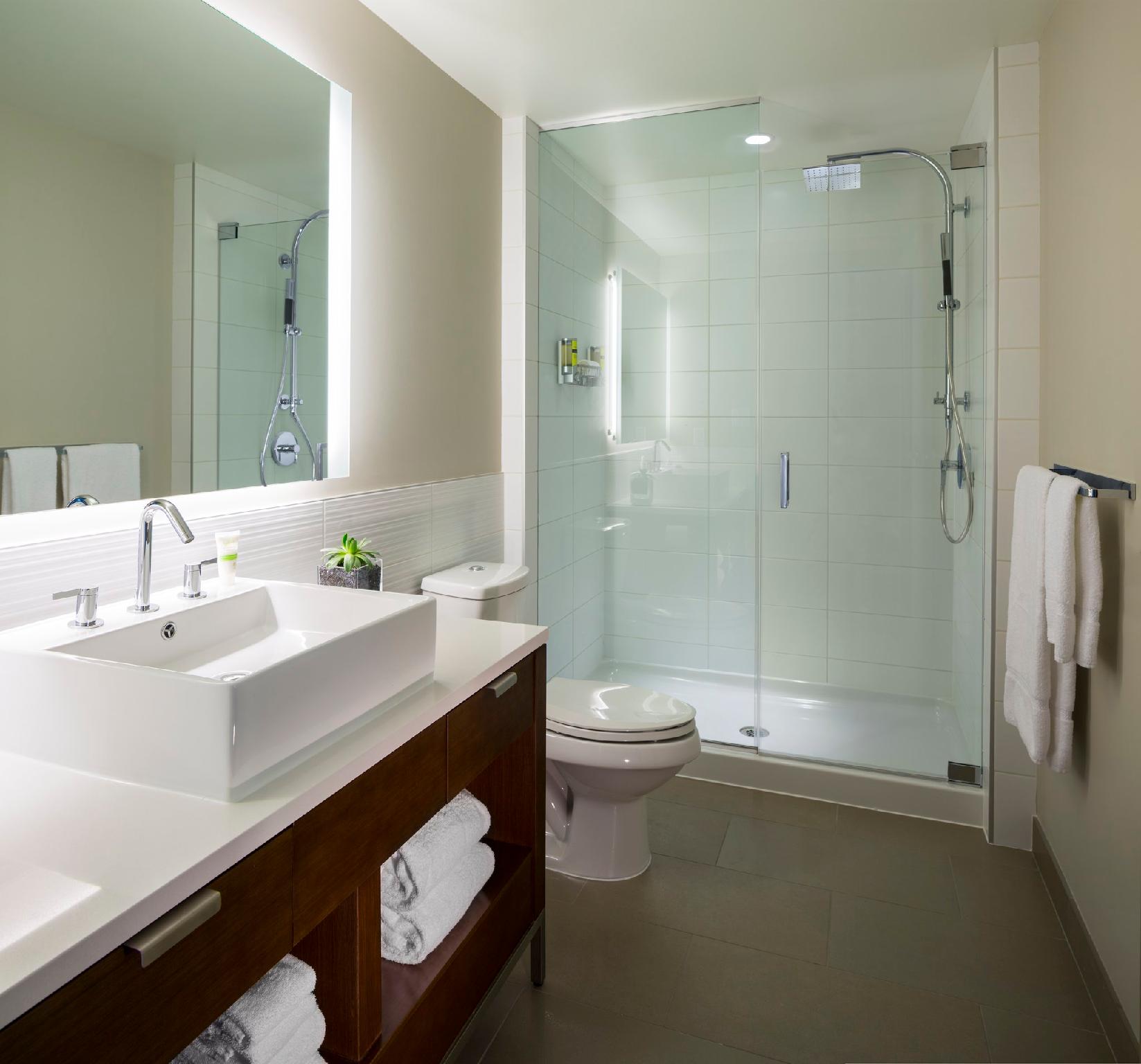 Element Vancouver Metrotown 写真