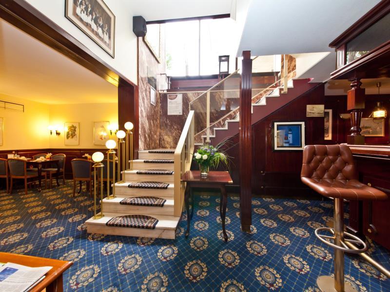 ホテル レオネット 写真