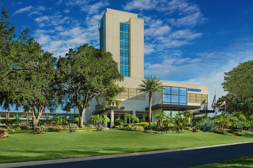 ウィンダム レイク ブエナ ビスタ ディズニー スプリングス エリア 写真