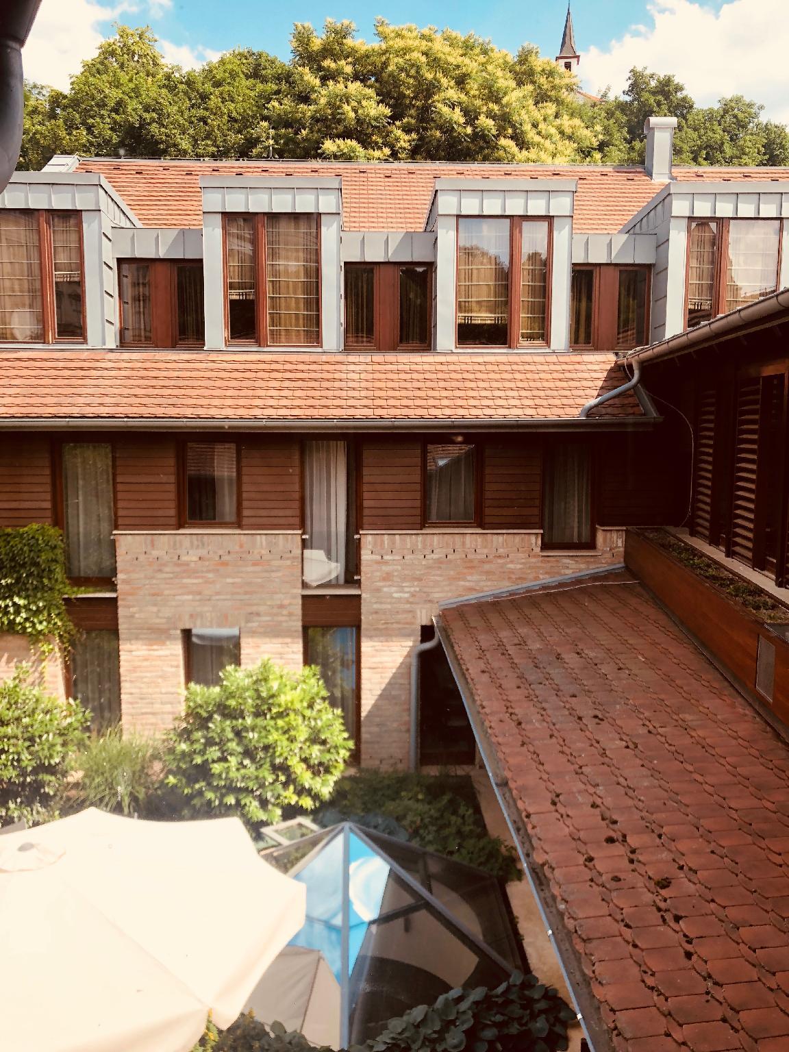 バジリカ アラット 写真