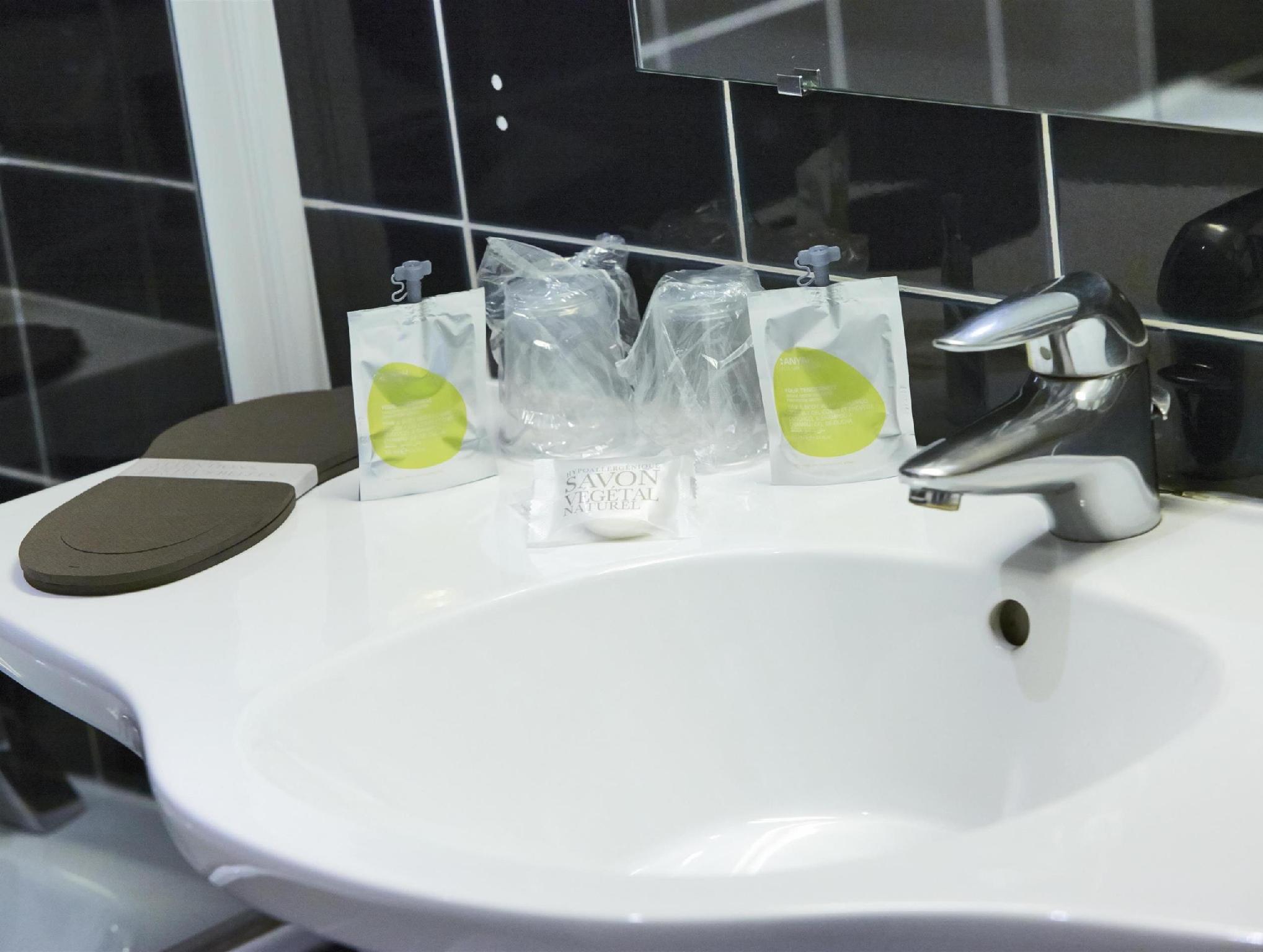 キリヤード ヴァンヌ サントル ヴィル 写真