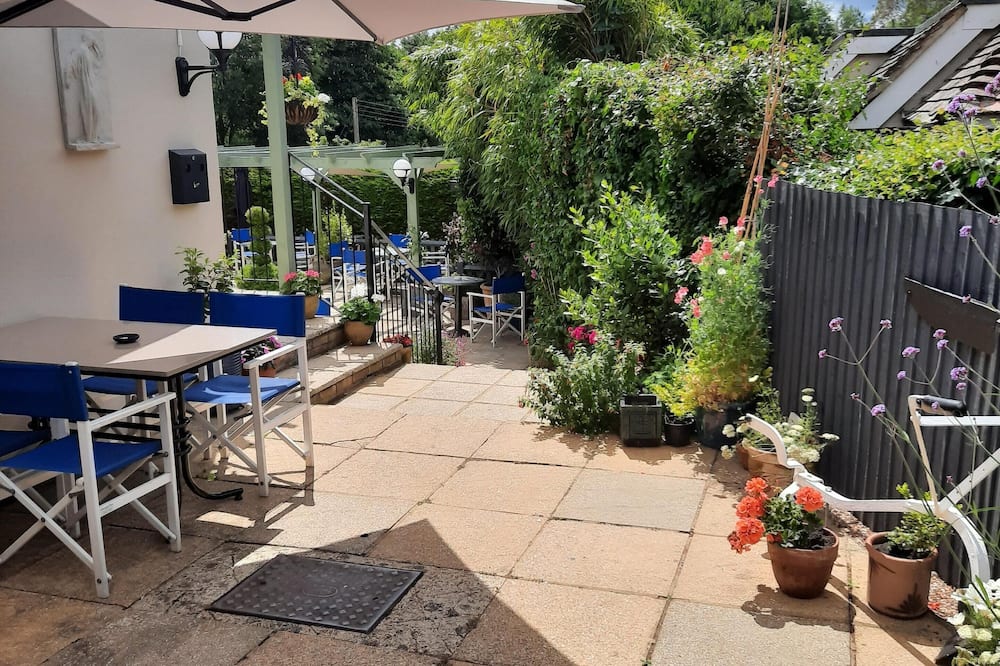 The Labouring Man 写真