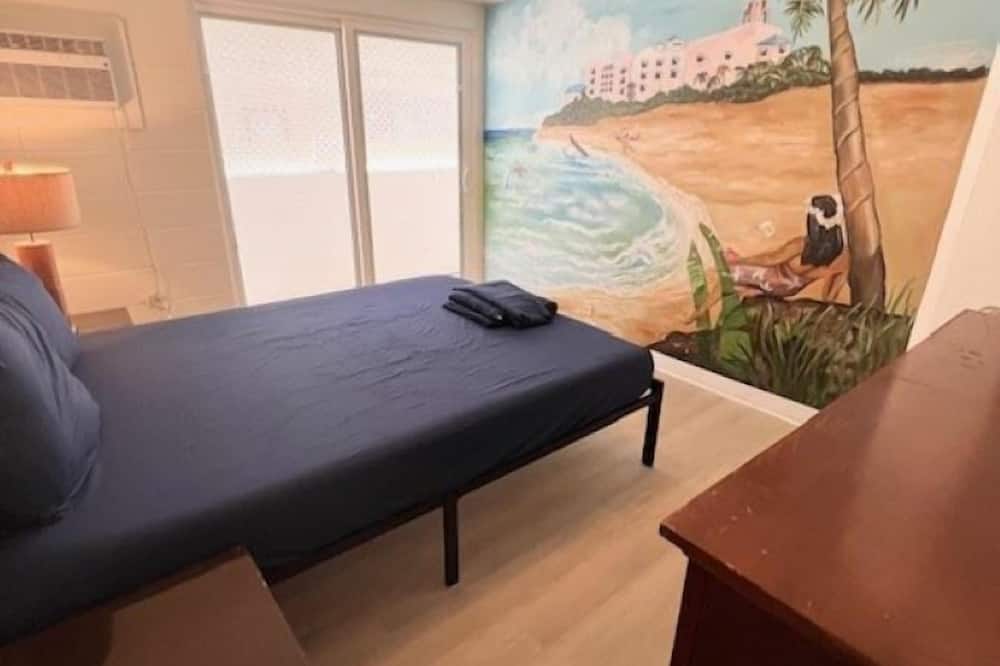 ワイキキ ビーチサイド ホステル 写真