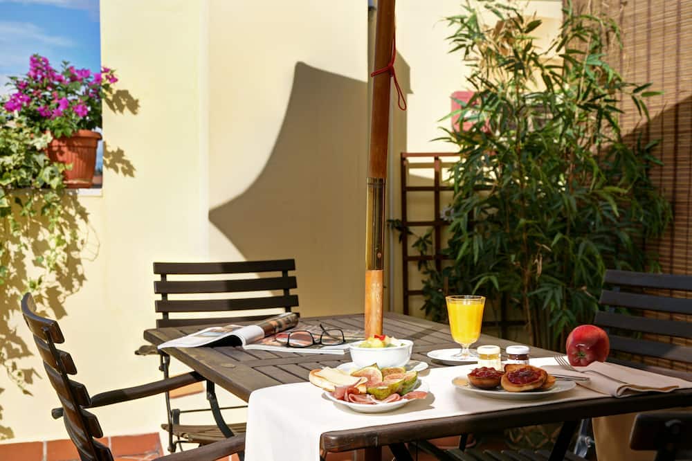 ホテル デ プラーティ 写真