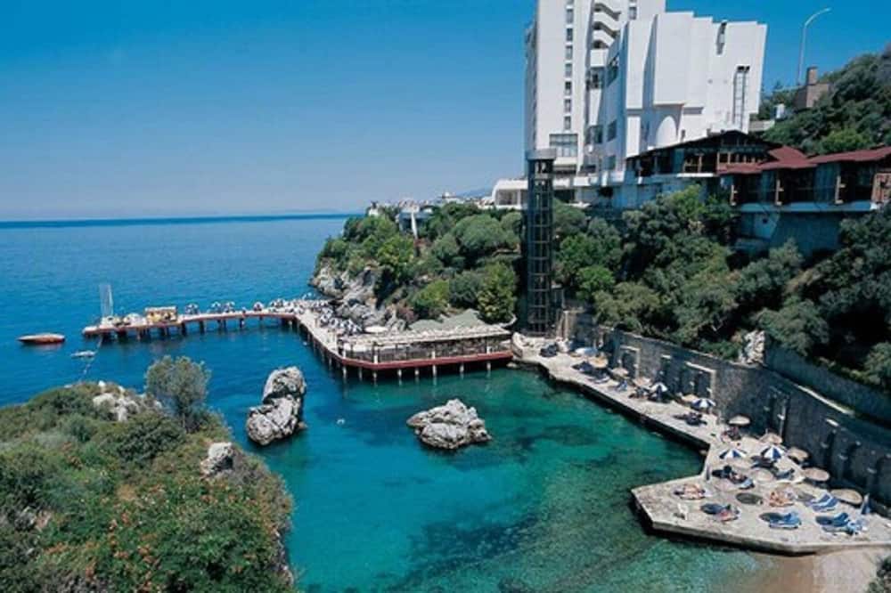 コルマル デラックス ホテル 写真