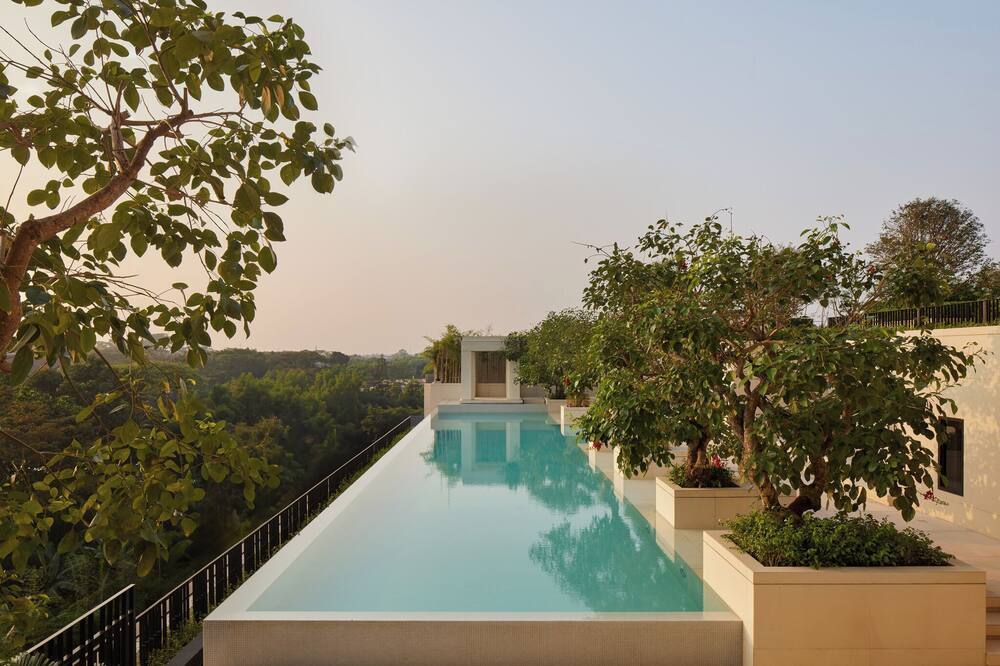 ホテル テントレム ジャカルタ 写真