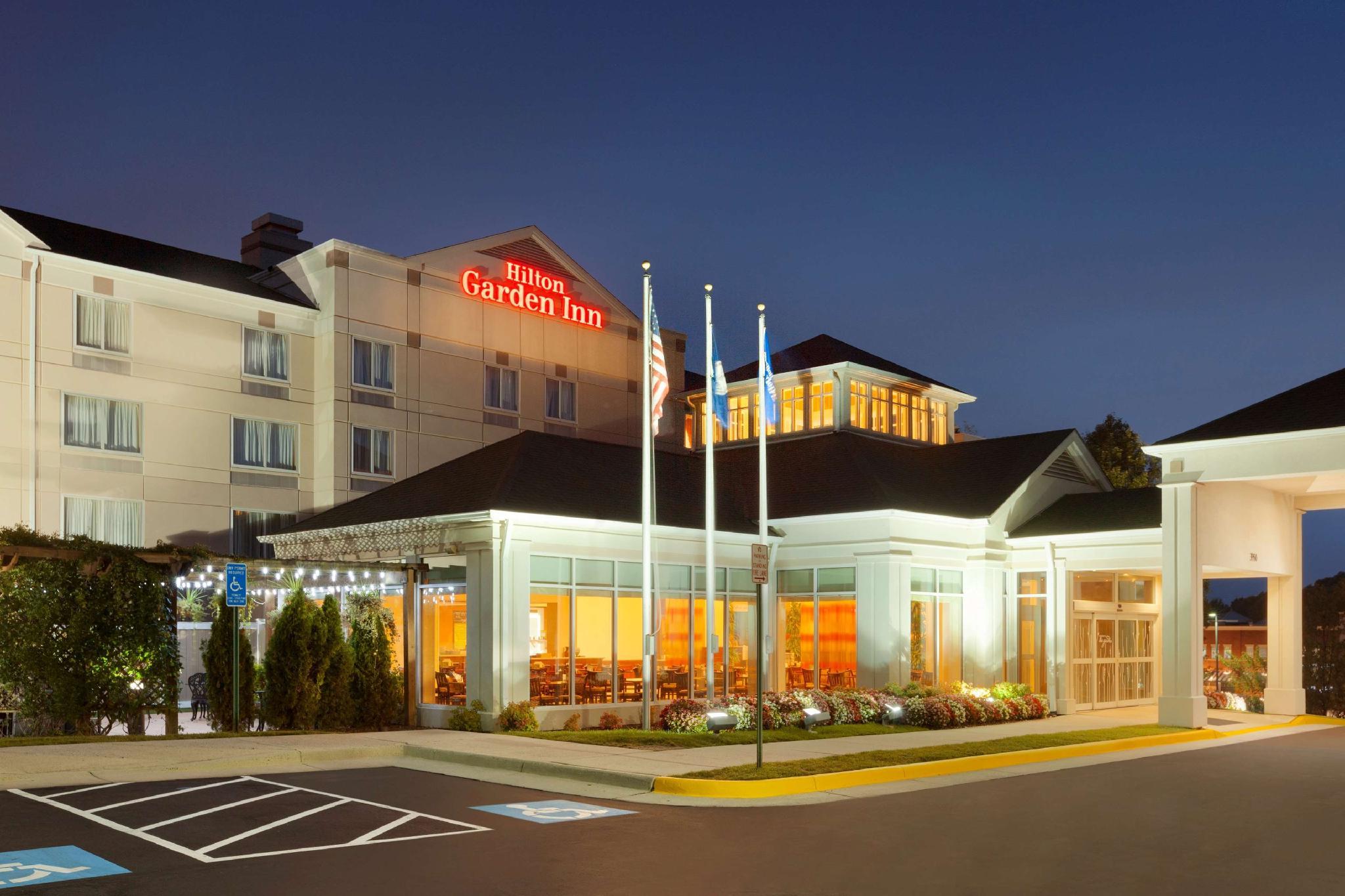 ヒルトン ガーデン イン フェアファックス 写真