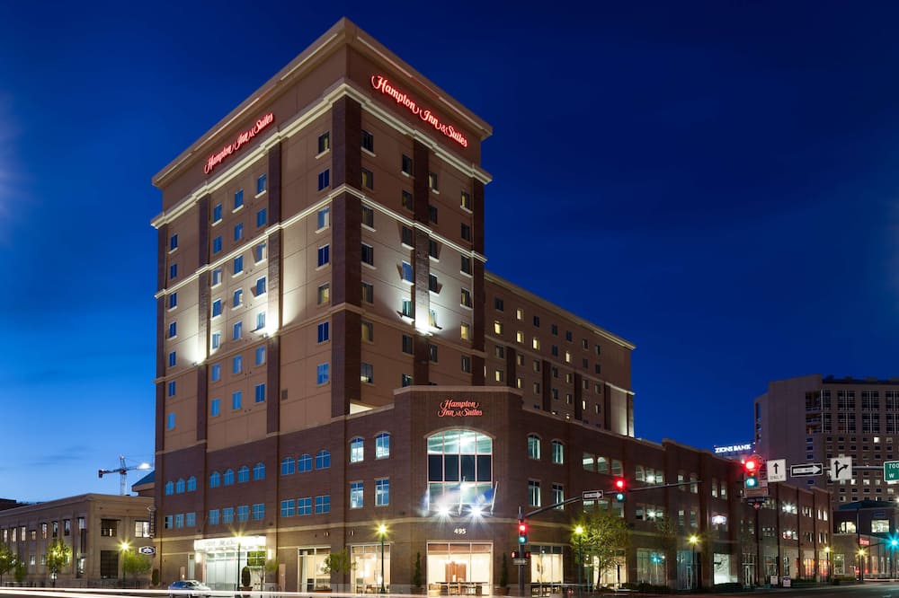 ハンプトン イン&スイーツ ボイジー ダウンタウン 写真