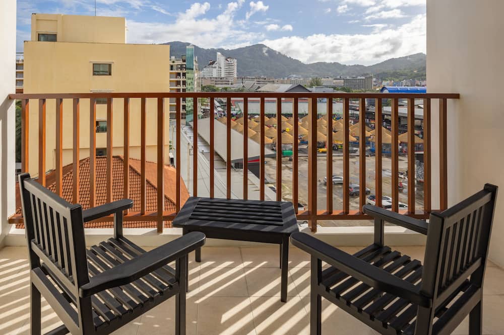 ディーバナ プラザ ホテル プーケット パトン 写真