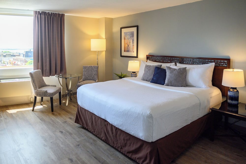 Rodd Grand Yarmouth 写真