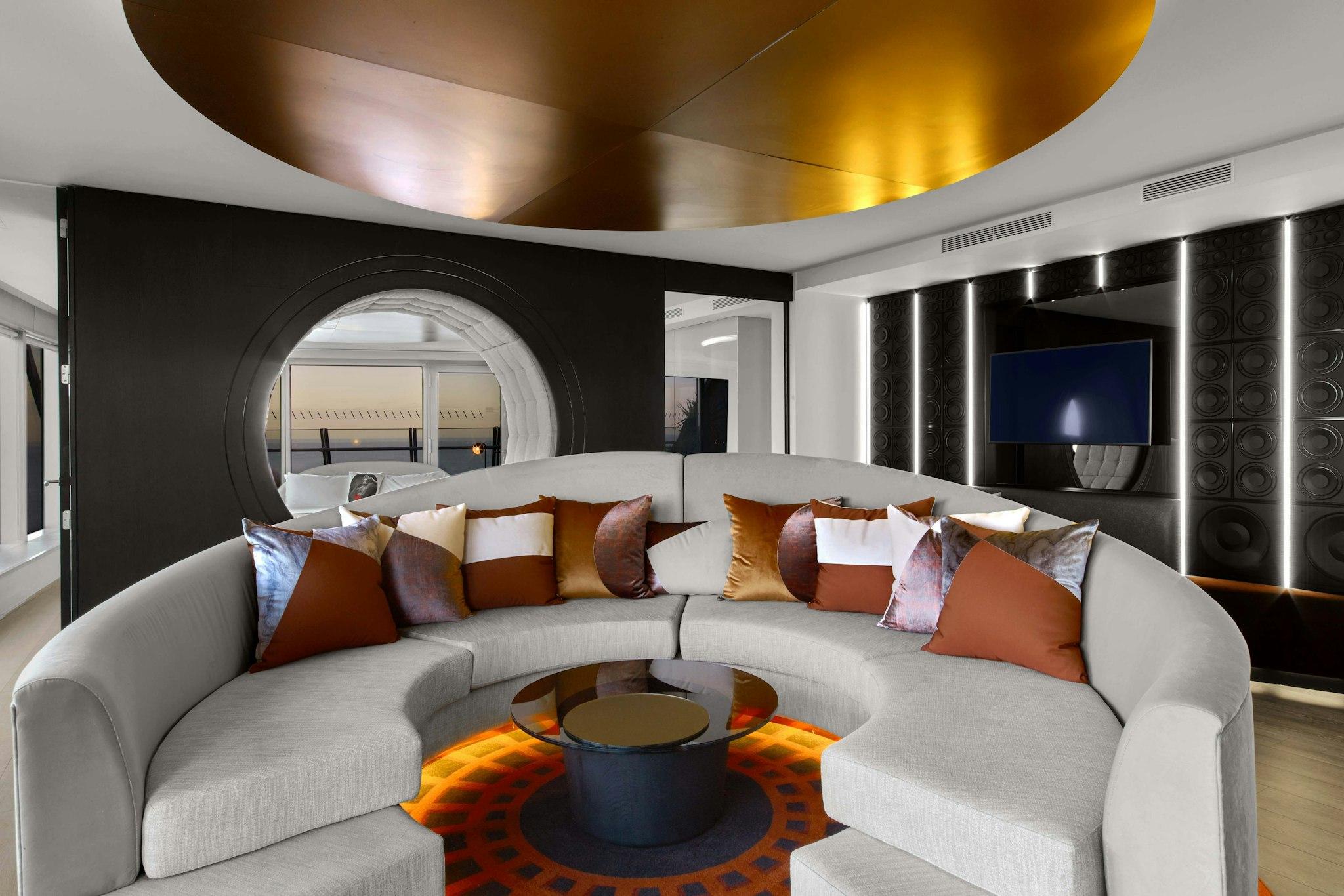 W バルセロナ 写真