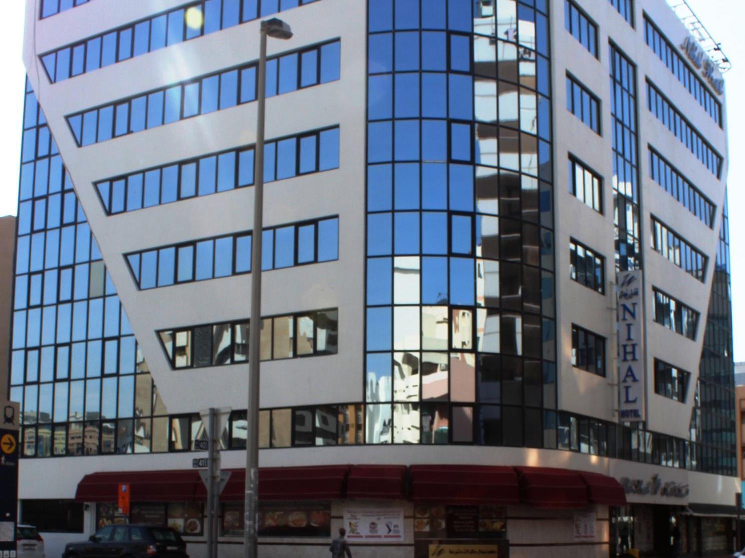 ニアル ホテル 写真