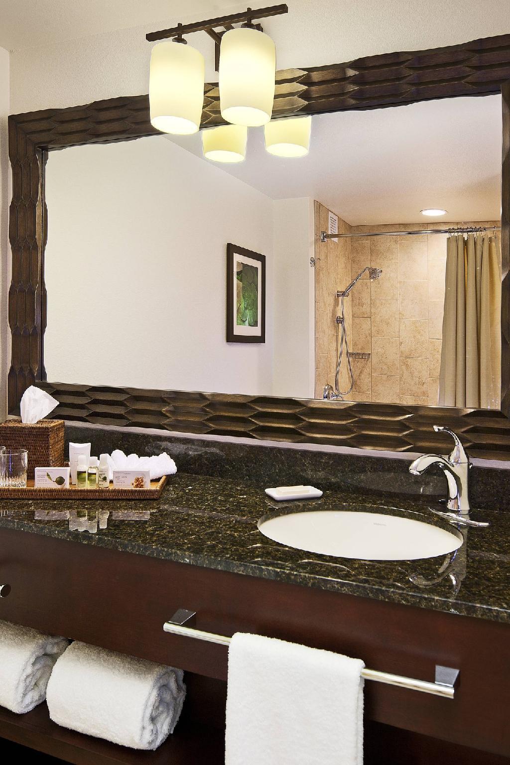 Courtyard by Marriott King Kamehameha's Kona Beach Hotel 写真