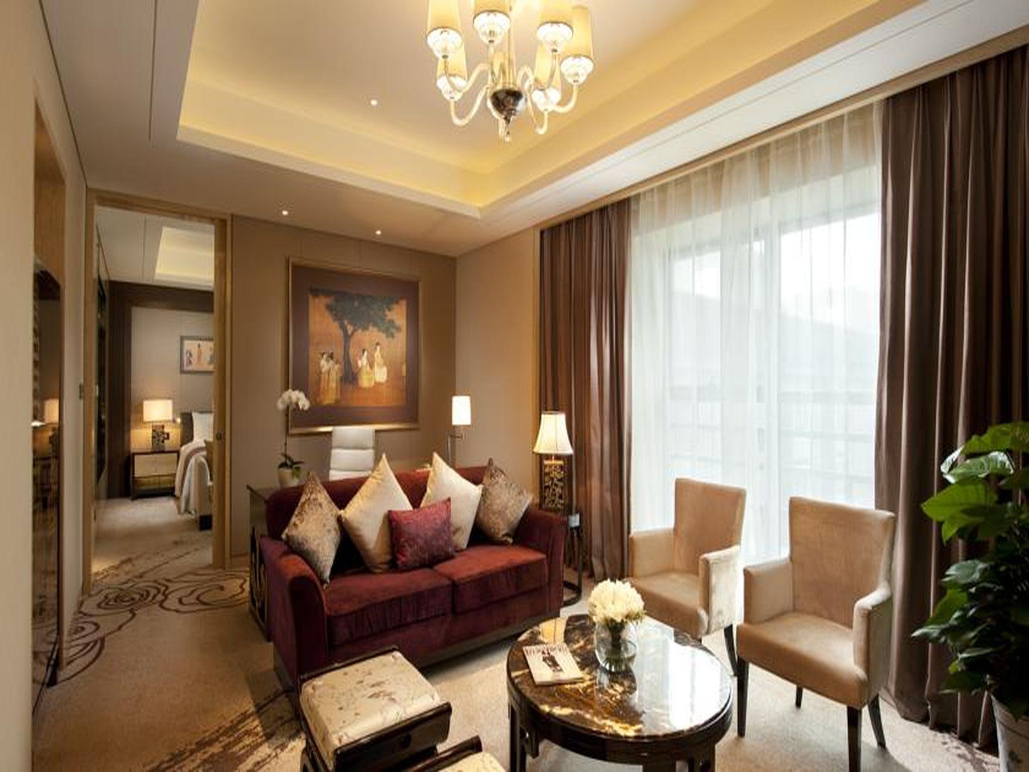 ヒルトン シアン 写真