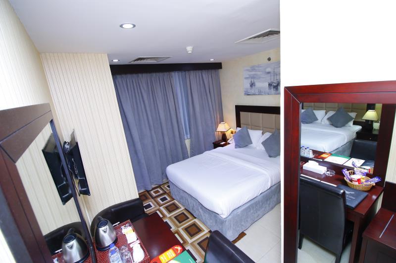 ロイヤル ファルコン ホテル 写真