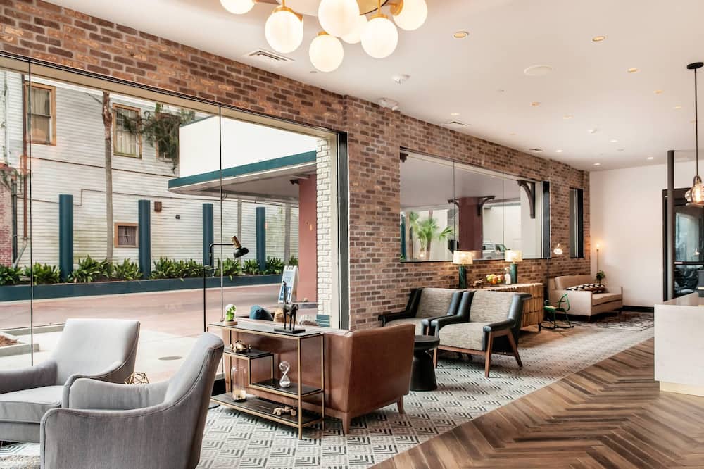 St Charles Coach House, an Ascend Collection Hotel 写真