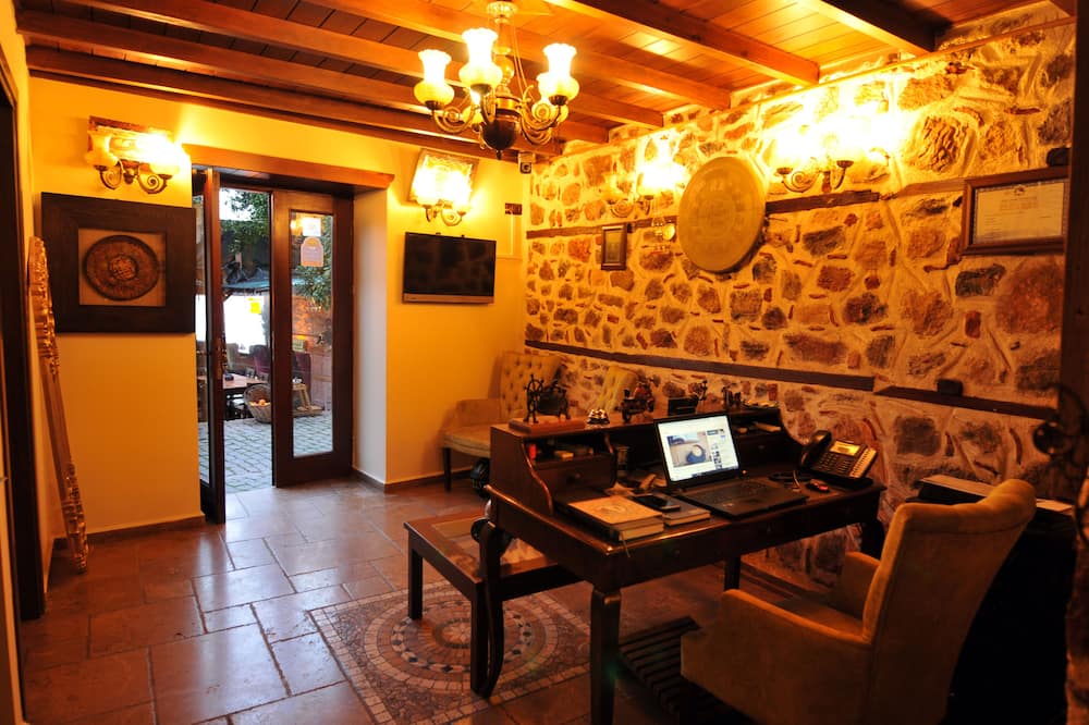 ハーモニー ブティック オテル 写真