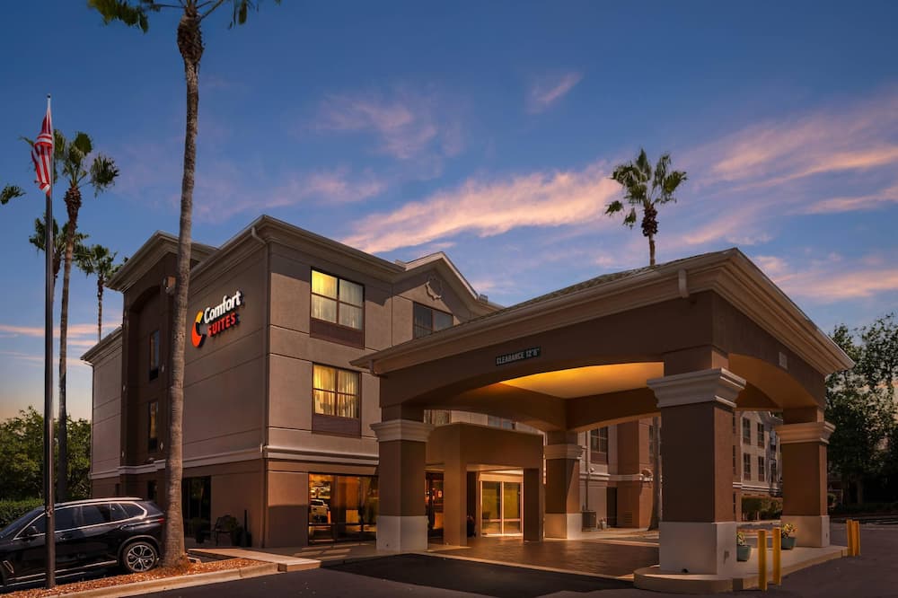 コンフォート スイーツ タラハシー キャピトル - ユニバーシティ エリア 写真