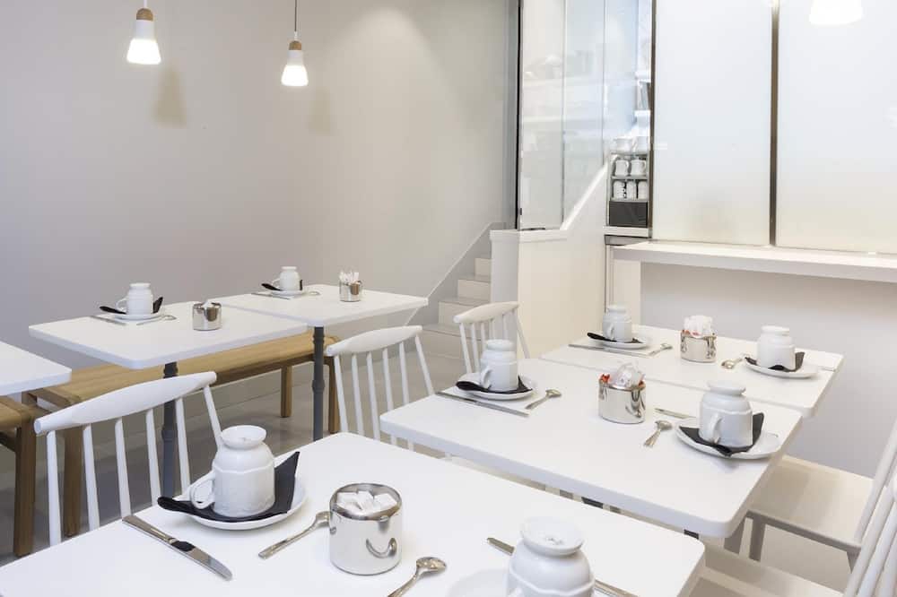 ホテル ラ ラパン ブラン 写真