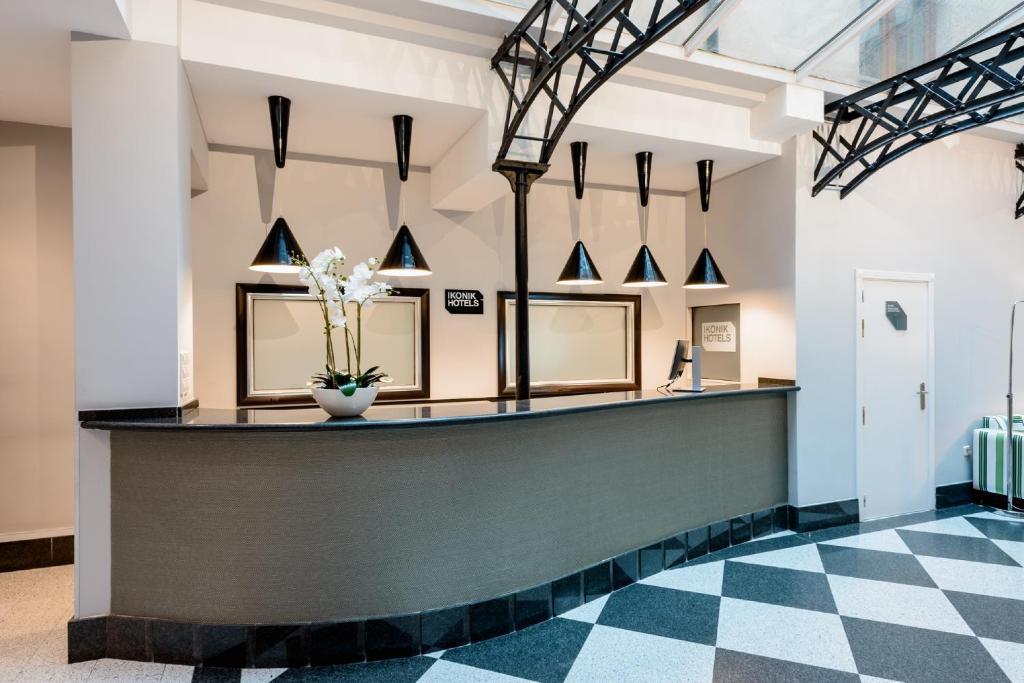 アイコニック プラザ メルカド 写真