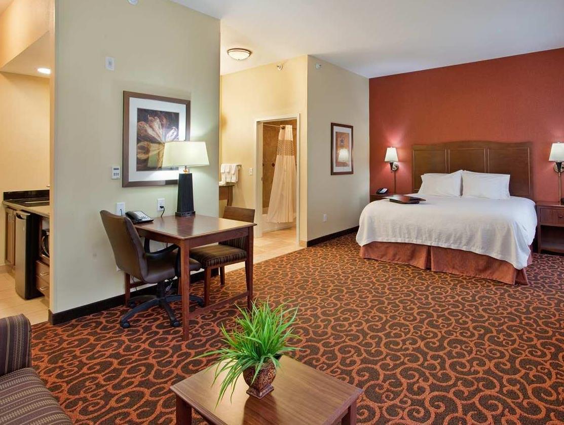 Hampton Inn & Suites Aberdeen 写真