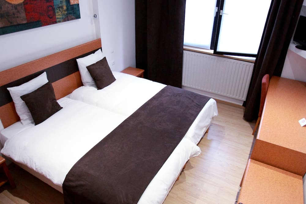 ホテル デ ヴォージュ 写真