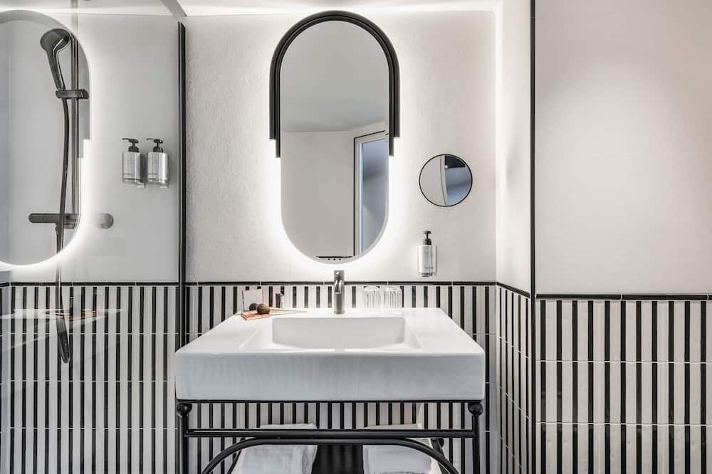 ホテル フォーブル ギャラン パリ ハンドリトゥン コレクション 写真