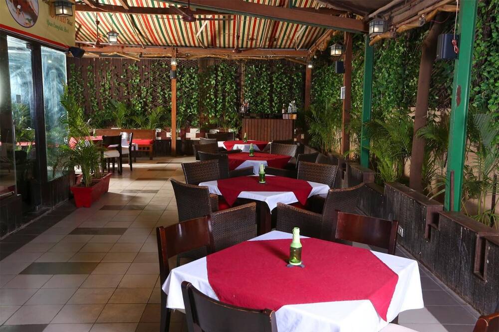 オリッテル ウエスト 写真