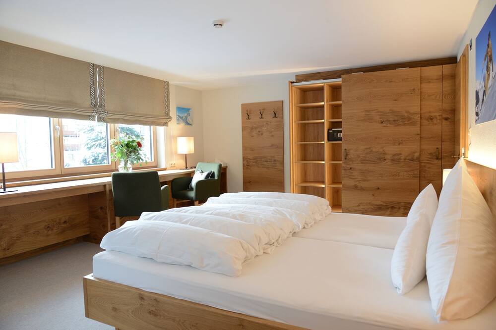 ホテル ガルニ ムッスメ 写真