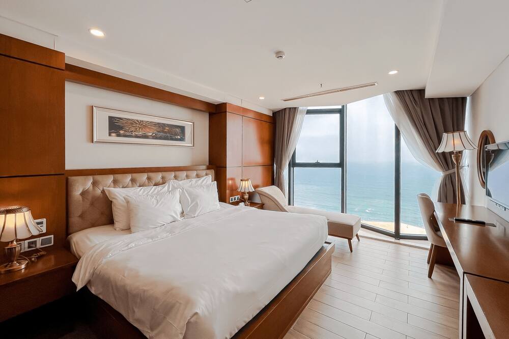 パリ デリ ダナン ビーチ ホテル 写真