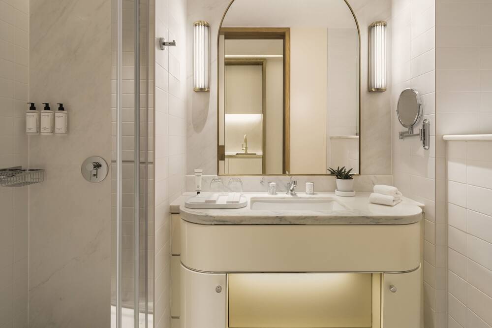 ランソン プレイス コーズウェイ ベイ ホンコン 写真