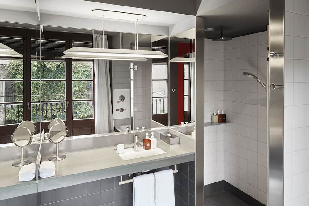 カーサ カンペール バルセロナ 写真