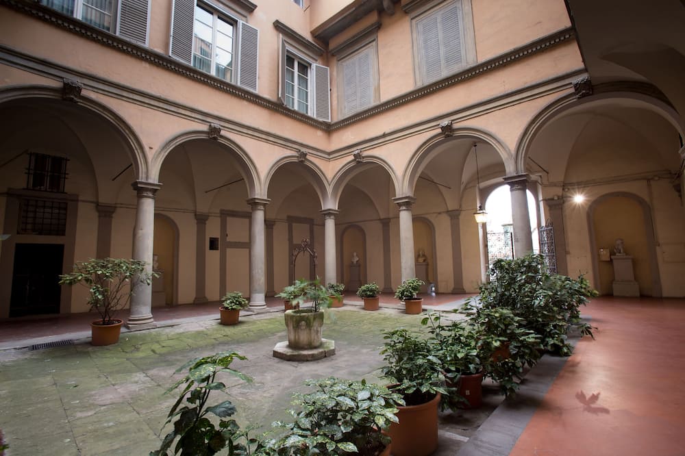 ホテル シラ 写真