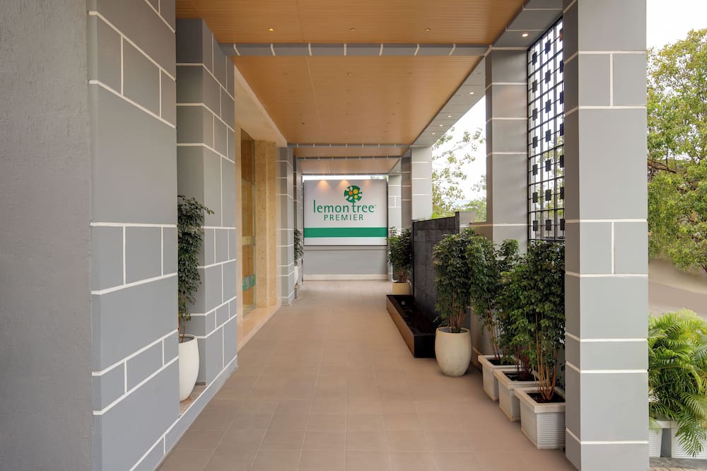 レモン ツリー プレミア ナビ ムンバイ 写真