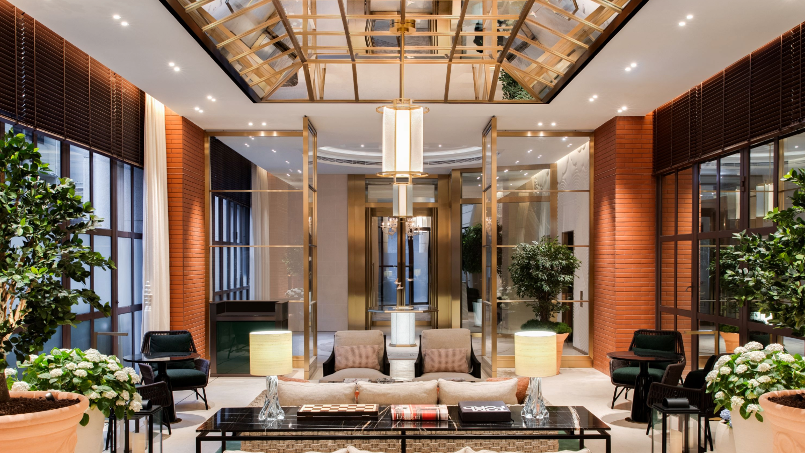 ランソン プレイス コーズウェイ ベイ ホンコン 写真