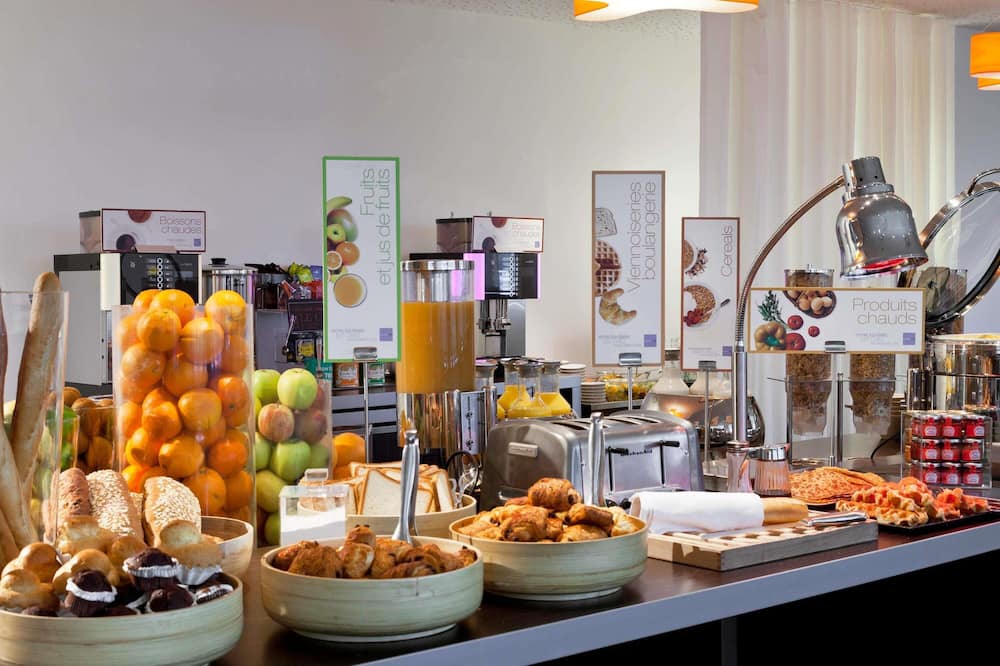 ノボテル パリ ラ デファンス ホテル 写真