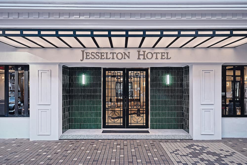 ジェッセルトン ホテル 写真