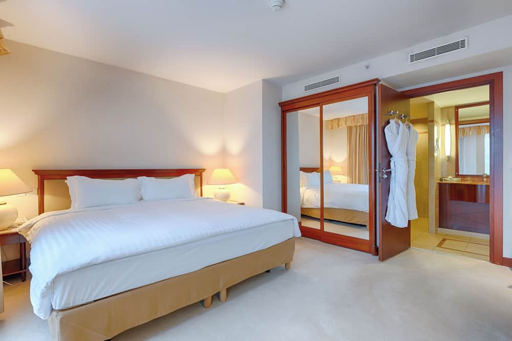 オクシデンタル パリ ルヴァロワ 写真