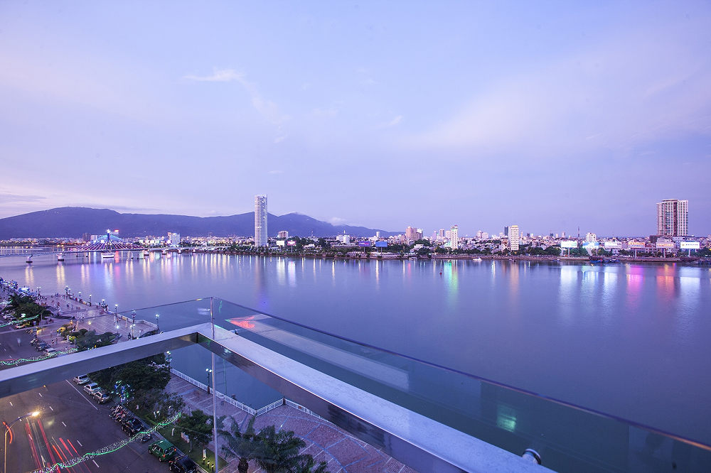 ハッピーデイ リバーサイド オテル & スパ ダナン 写真