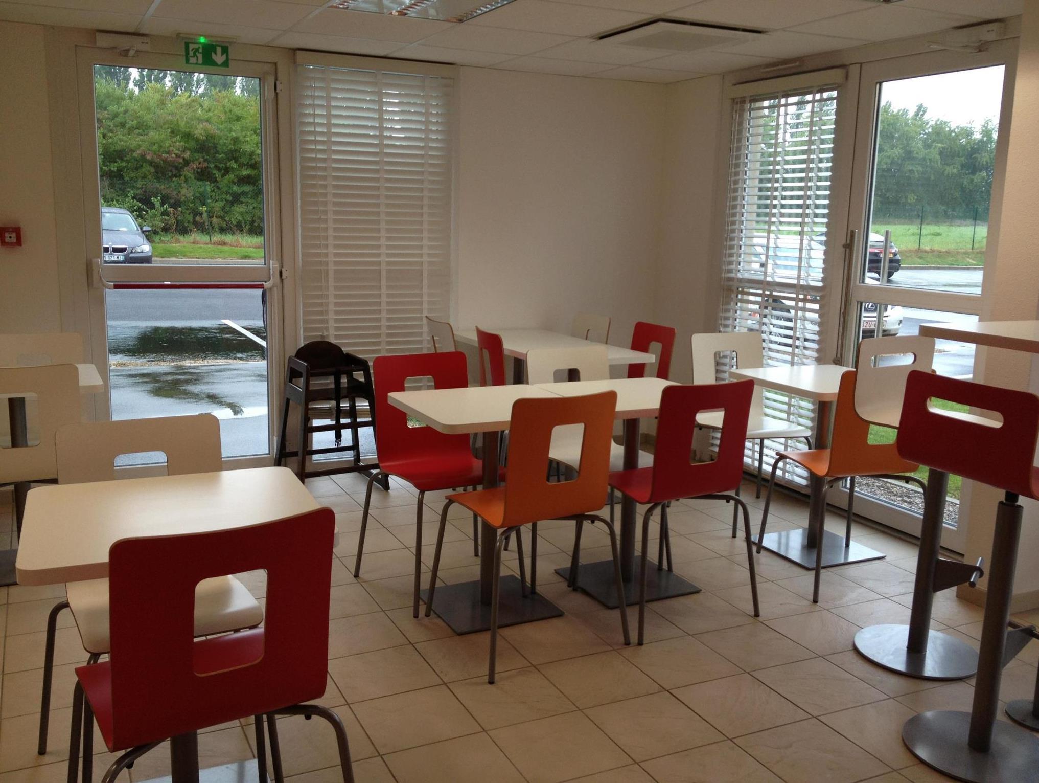 プルミエール クラス ロワシー - アエロポール CDG - ル メニル アムロ 写真