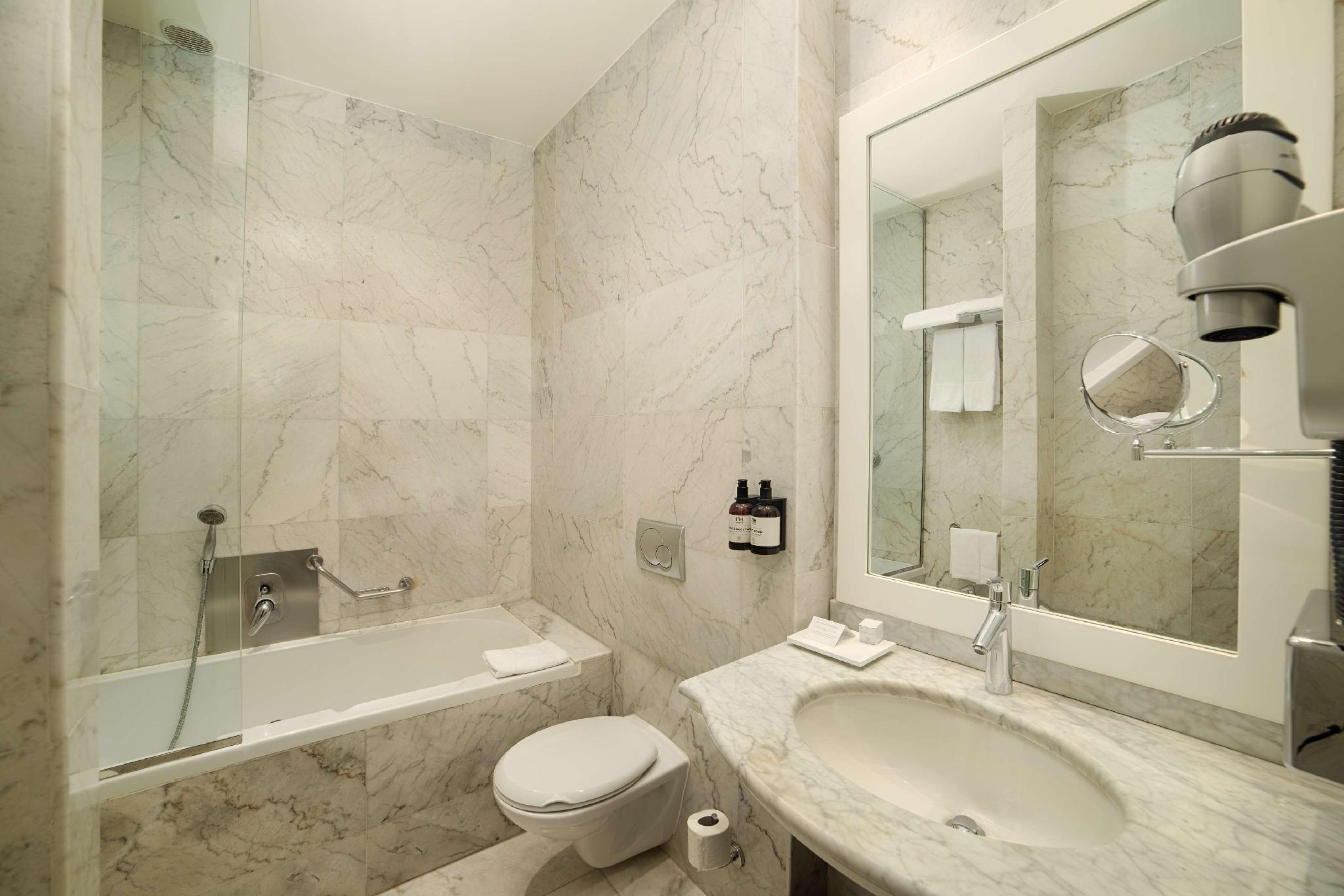 NH ベネチア サンタ ルチア 写真