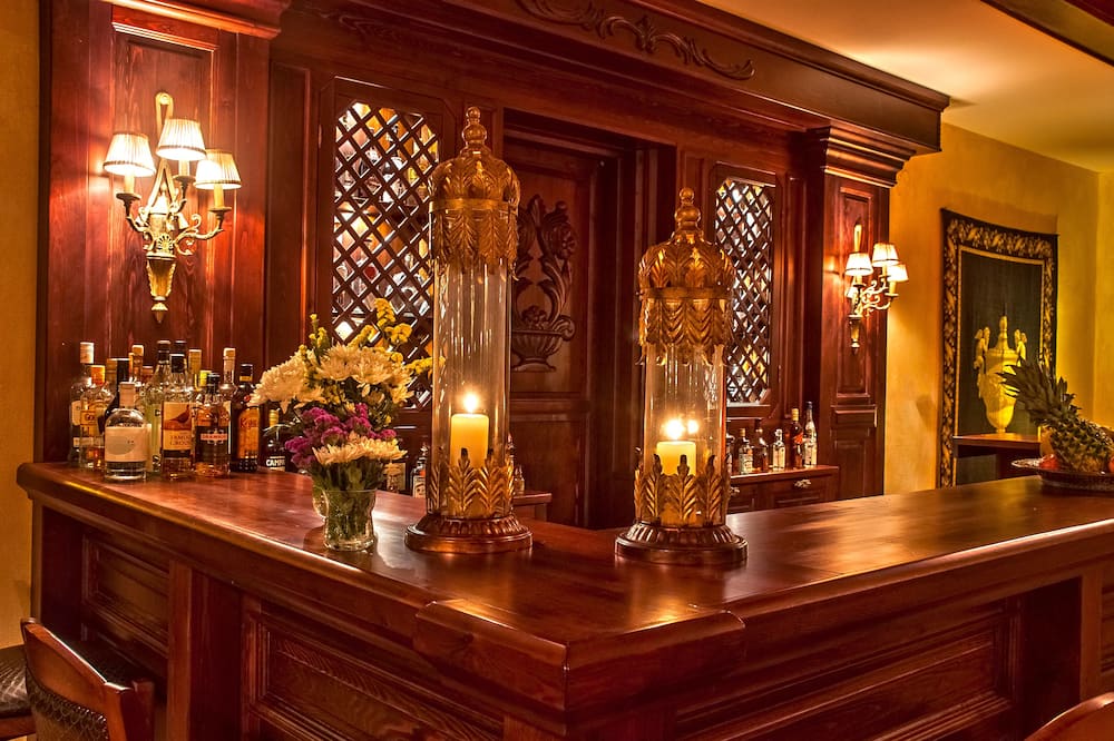 ホテル ドウピアニ ハウス 写真