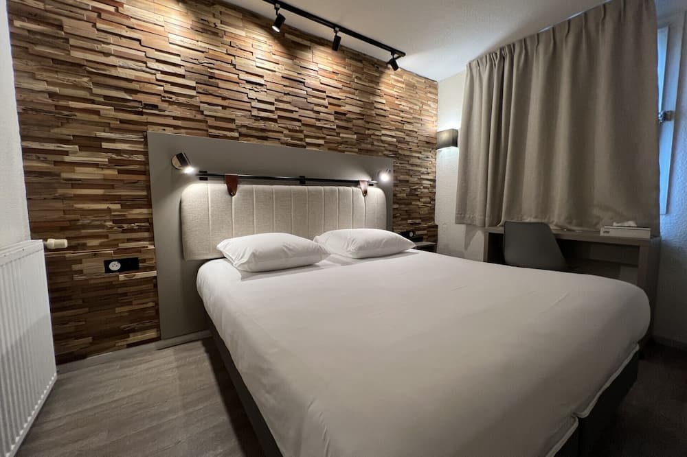 チューリップ イン ボーヌ 写真